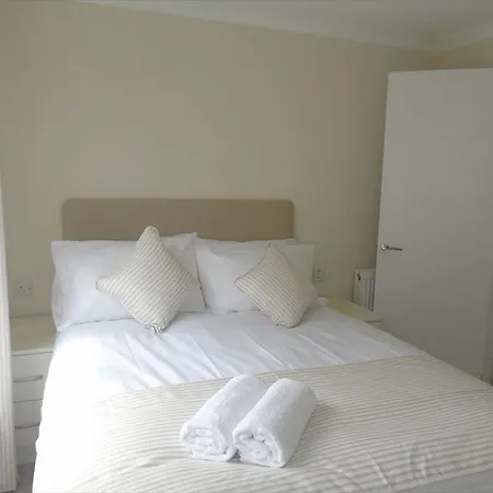 Lodge Hyattswood Lodges. Nr Brs Airport *