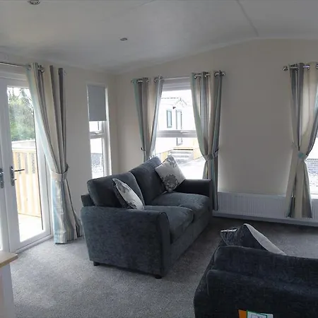 Lodge Hyattswood Lodges. Nr Brs Airport
